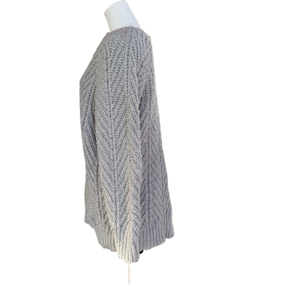 Universal Thread Gray Sweater - Picture 4 of 10